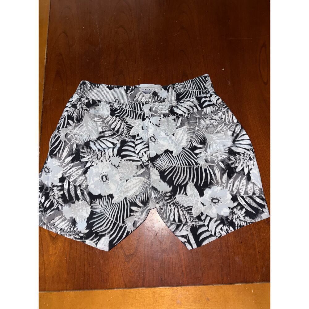 Black & White Columbia PFG Shorts XS - Picture 2 of 3